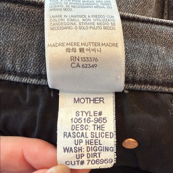 MOTHER The Rascal Sliced up Heel in Digging up Dirt 24 Flare Jeans Grey - Picture 11 of 14